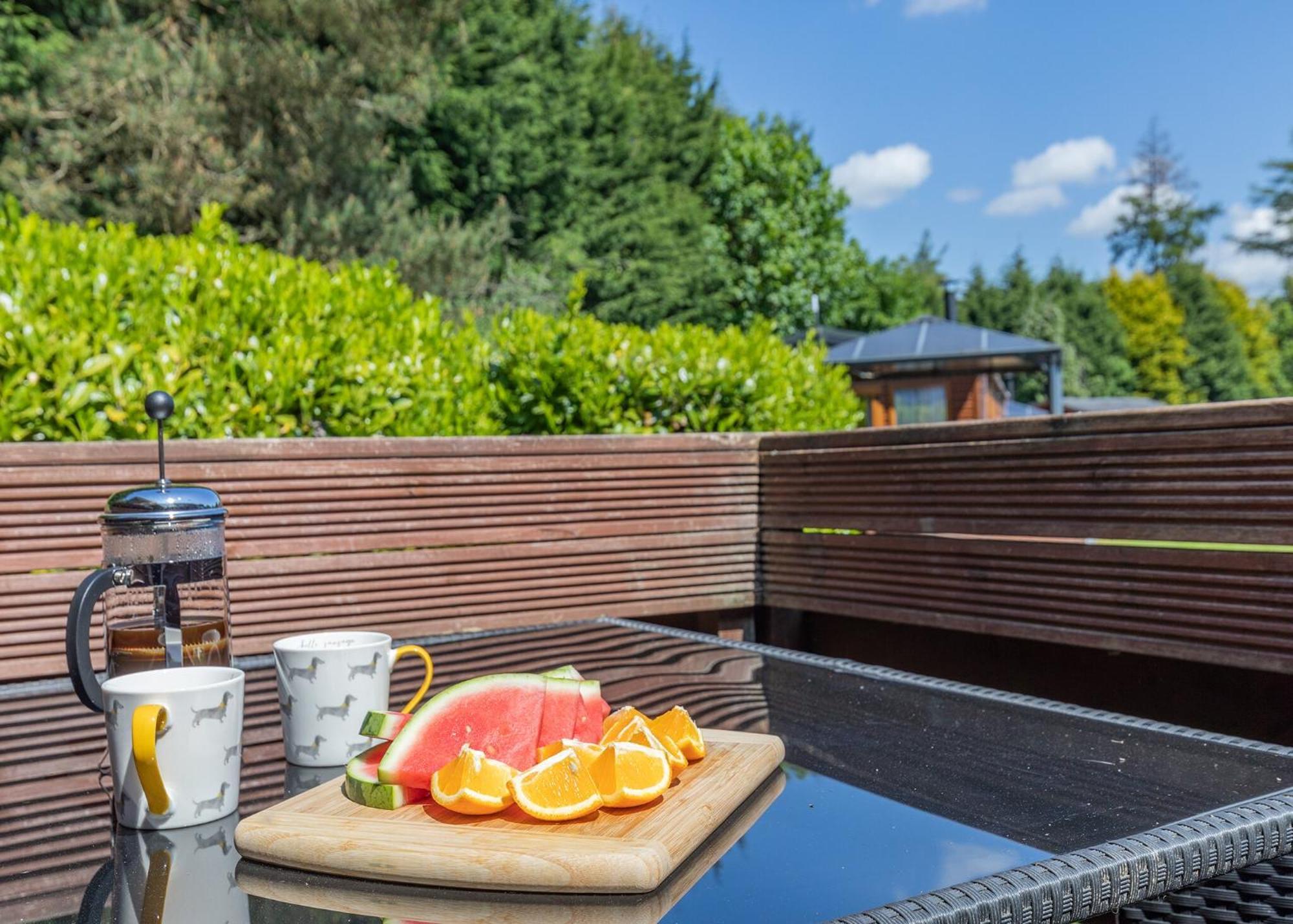Longnor Wood Holiday Park Dış mekan fotoğraf