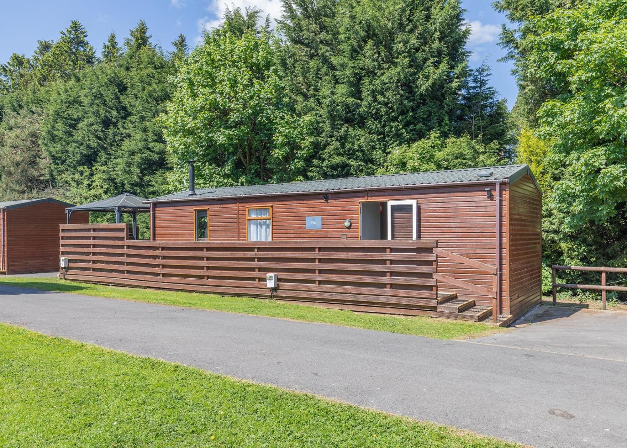 Longnor Wood Holiday Park Dış mekan fotoğraf